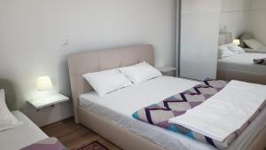 Elsie Apartment