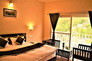 Hotel Vista Bhowali, Nainital - Vegetarian