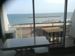 Front de mer T2 PALAVAS LES FLOTS direct plage