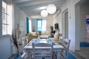 Villa Spiaggia Bianca - Beachfront House - Recently renovated