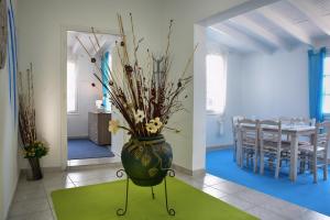 Villa Spiaggia Bianca - Beachfront House - Recently renovated