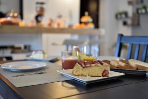 La Tortorella Room & Apartment img30