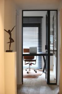 LombokLiving I Luxury 2BDR & Parking Lippenslaan