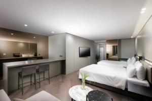 SR Suites Pangyo