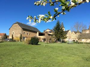 Maisons d'hotes LA GRANGE DU RIAL : photos des chambres