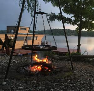 Hotel Domek na Wodzie Houseboat Ślesin Poľsko