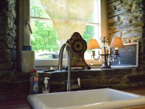 Charming cottage in Jehonvil with view