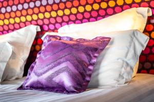 Hotels BRIT HOTEL PRIVILEGE LISIEUX - La Villa des Arts : photos des chambres
