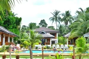 White Villas Resort - Paliton White Villas Resort - Paliton