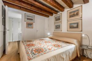 Ca Tintoretto Canal View