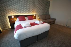The Queens Head Hotel