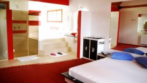 Motel Tentação (Adult Only)