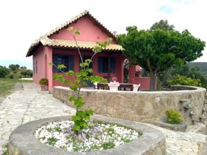 Lovely cottage in the wildnature Messinia Greece