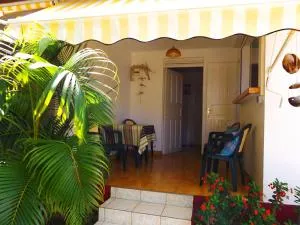 Résidence Cassin Nicol - Terre-de-Haut