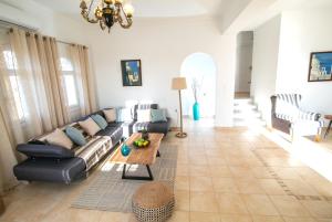 Caldera Sunset Villa