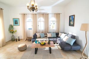 Caldera Sunset Villa