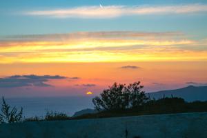 Caldera Sunset Villa Santorini Greece