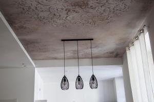 Vintage Home Como Lake