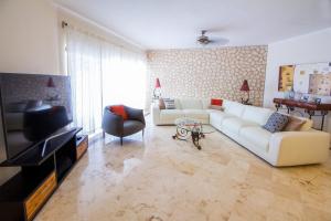 Corto Maltes 203 Apt 2 bedroom ocean view