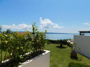 Studio with Garden View room in Beach Villa Bozikovic