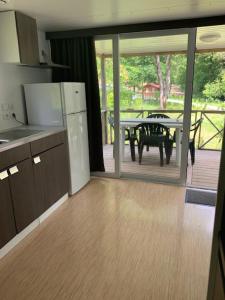 Campings Camping Le Ruisseau : photos des chambres