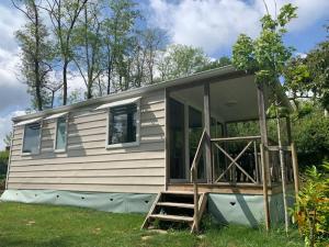 Campings Camping Le Ruisseau : photos des chambres