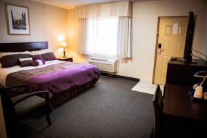Langley Hwy Hotel
