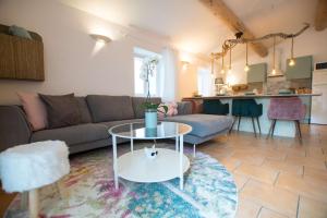 B&B / Chambres d'hotes La Bastide des Bourguets Adults Only, Mont Ventoux : photos des chambres
