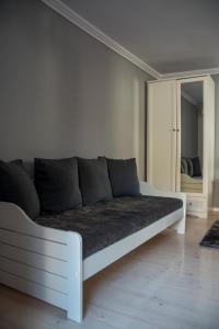 Triple Room room in Select House