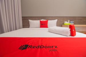 RedDoorz near Taman Rejomulyo