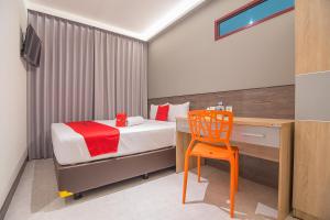 RedDoorz near Taman Rejomulyo