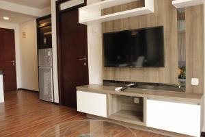 Gorgeous 2BR Apartment at Gateway Pasteur near Exit Toll By Travelio