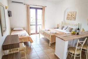 Joanna Apart - Hotel Patmos Greece