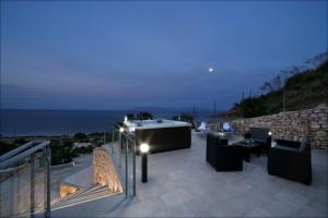 Villa Antonia - Vasca Idromassaggio Terrazza Vista Mare