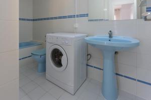 Zeus Guardamar Seaview