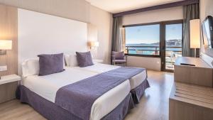 Double Room with Sea View room in Hotel Be Live Adults Only Marivent