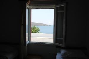 En Plo Tinos Greece