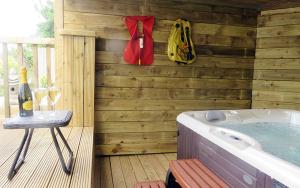 Esk Cottage - Cyanacottages