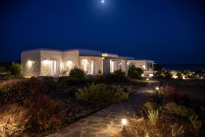 The Sand Collection Villas Paros Greece