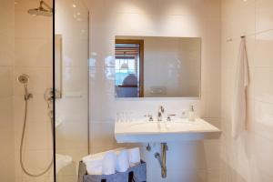 One-Bedroom Apartment with Garden View room in Hotel Lärchenhof Natur