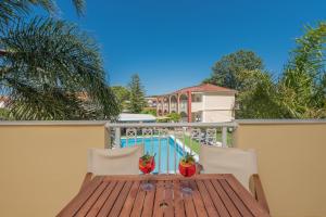 Deluxe Suite room in Oscar Villa & Studios