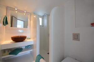 Luxury White Maisonette Myconos Greece