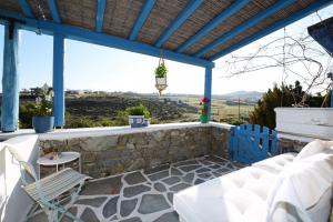 Luxury White Maisonette Myconos Greece