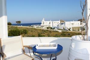 Luxury White Maisonette Myconos Greece