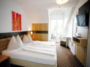 Double Room with Balcony room in Hotel Diana