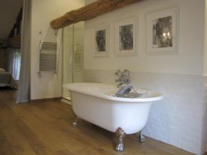 B&B / Chambres d'hotes Maison Saint-Pe (Gers) : photos des chambres