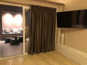 Ionian Eye Design Studios & Spa