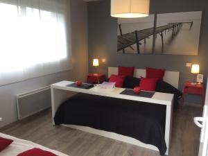 B&B / Chambres d'hotes AUX PETITS BAGANAIS : photos des chambres