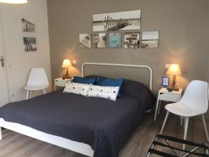 B&B / Chambres d'hotes AUX PETITS BAGANAIS : photos des chambres