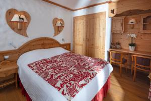 Hotels Chalet-Hotel Neige et Roc, The Originals Relais (Hotel-Chalet de Tradition) : photos des chambres